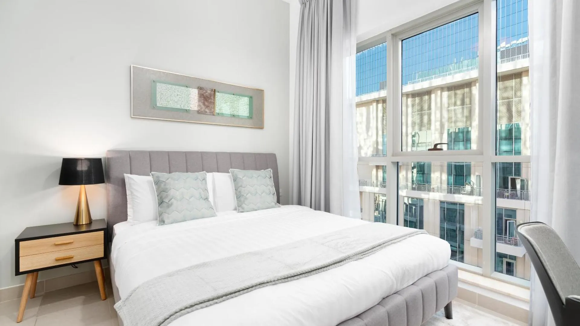Ultimate Stay At Downtown Dubai With Stunning Burj Khalifa View