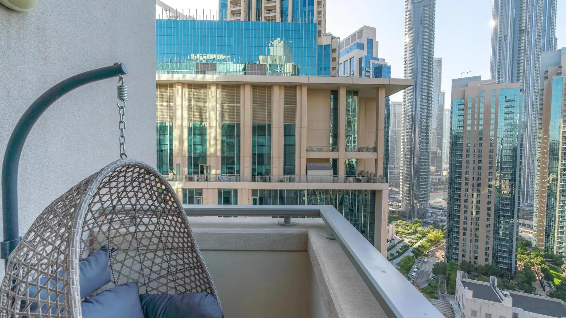Ultimate Stay At Downtown Dubai With Stunning Burj Khalifa View